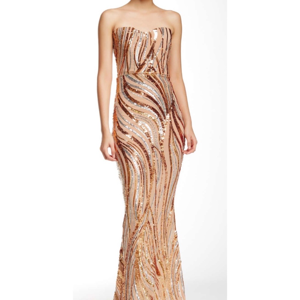 BRAND NEW, Gorgeous Sequin Evening Gown